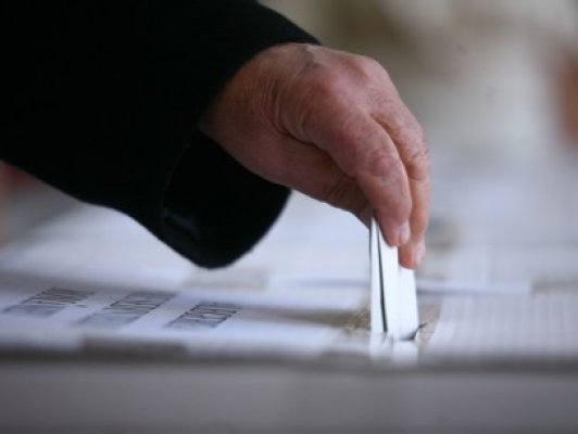 Iată ordinea pe buletinele de vot a partidelor parlamentare la alegerile locale
